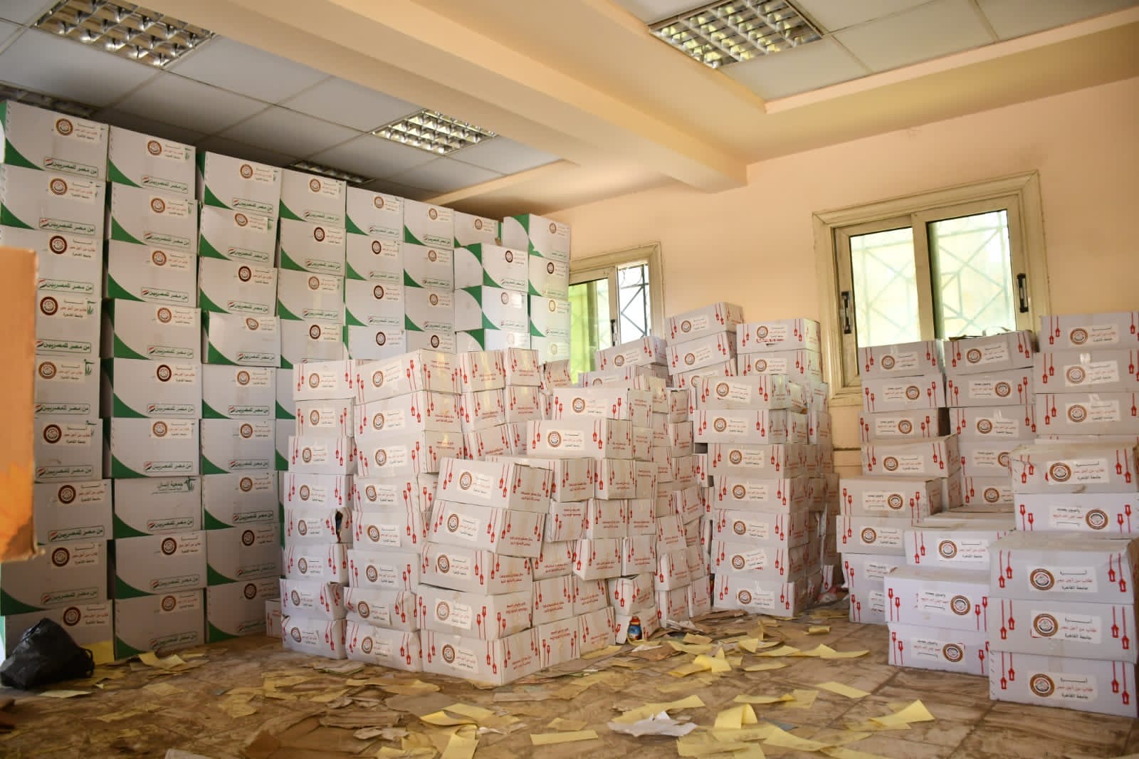 طلاب من أجل مصر بجامعة القاهرة يوزعون 2500 كرتونة مواد غذائية 5