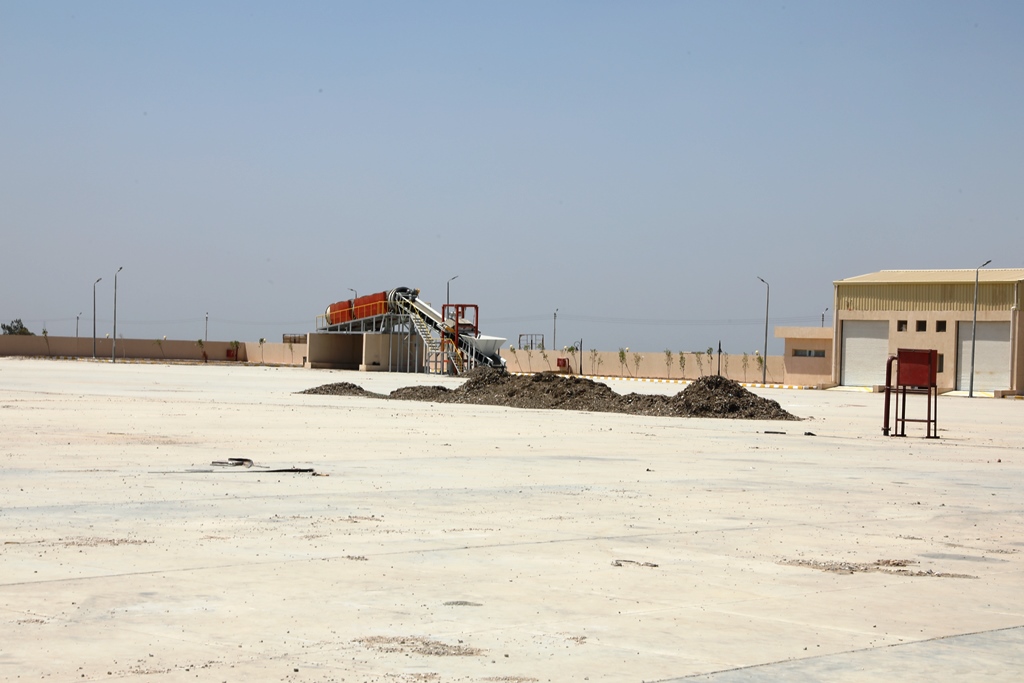 مصنع تدوير القمامة بدار السلام (1)