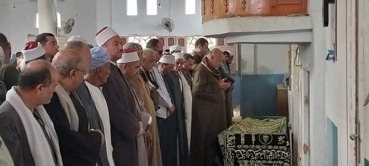 تشيع جنازة الشيخ علي أبو الحسن أمين عام مجمع البحوث الإسلامية الأسبق  (2)