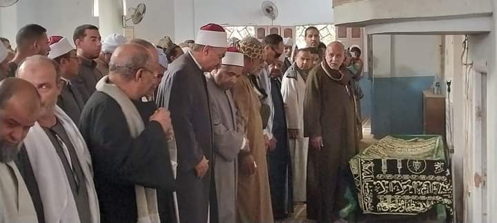 تشيع جنازة الشيخ علي أبو الحسن أمين عام مجمع البحوث الإسلامية الأسبق  (3)
