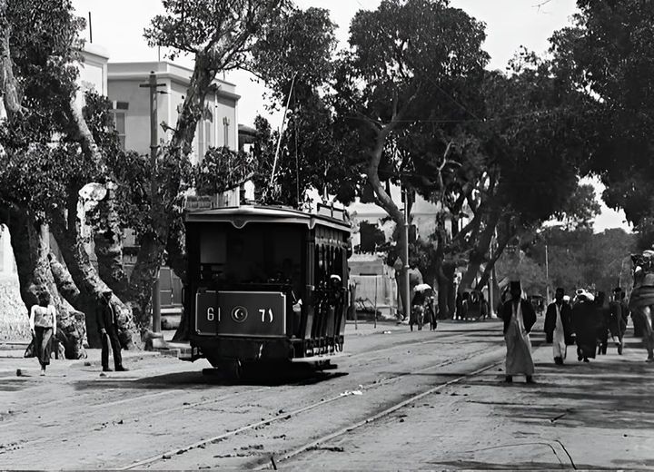صورة من شارع شبرا بالقاهرة عام 1900م