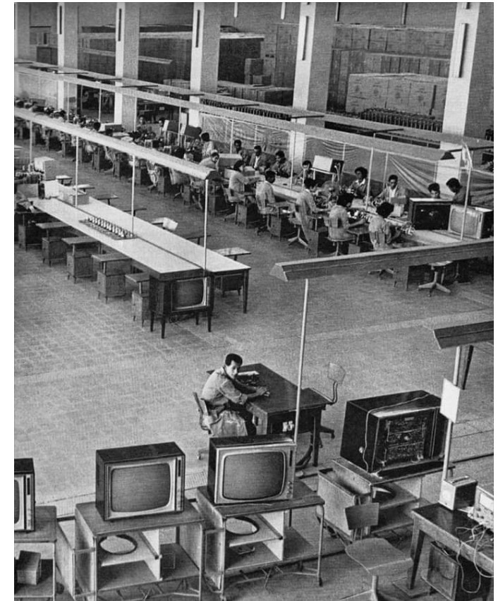 عمال مصنع تليمصر، ستينات القرن الماضي