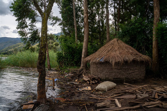 دمار الفيضانات يقى على  قرى الكونغو  (10)