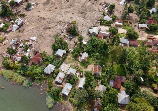 دمار الفيضانات يقى على  قرى الكونغو  (3)