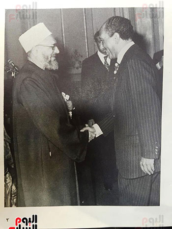 الشيخ  عبد الحليم محمود والرئيس أنور السادات