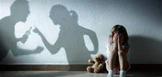 حماية الاطفال من العنف المنزلي