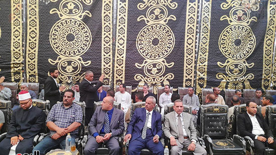 جمال علام يؤدي واجب العزاء (12)