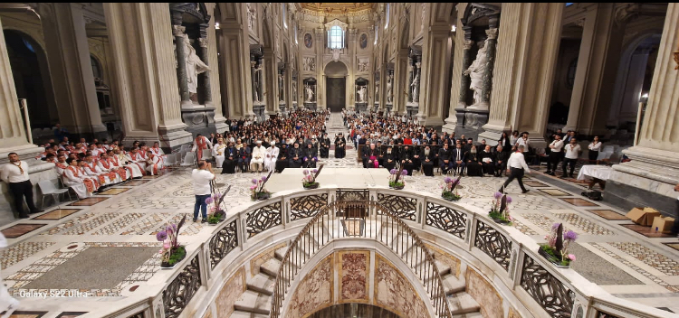 البابا تواضروس يصلي عشية أحد النور  (4)
