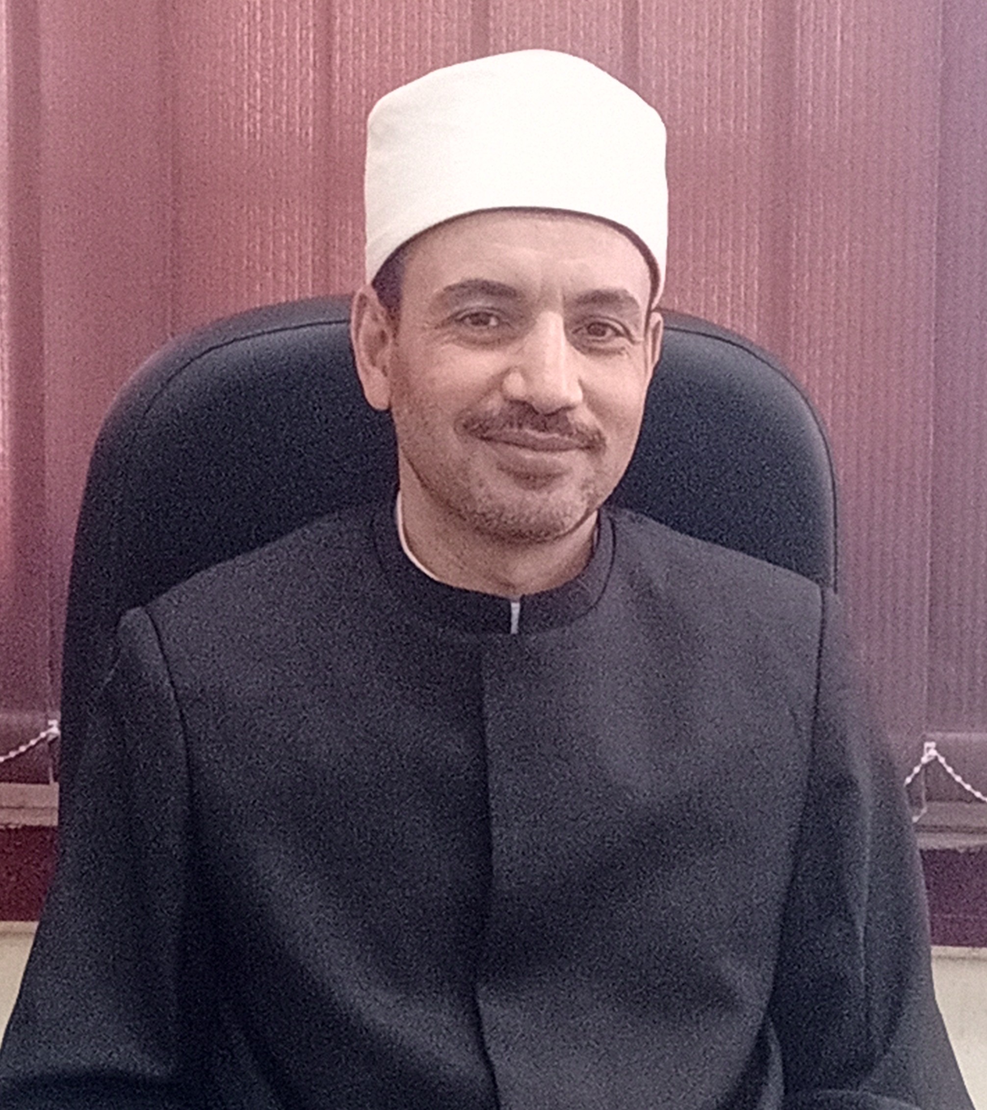 الدكتور ياسر علام مدير عام العلوم الدينية والعربية بالمنطقة الأزهرية ببورسعيد