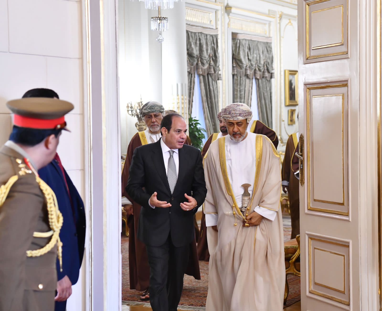 لقاء الرئيس السيسى بسلطان عمان (4)