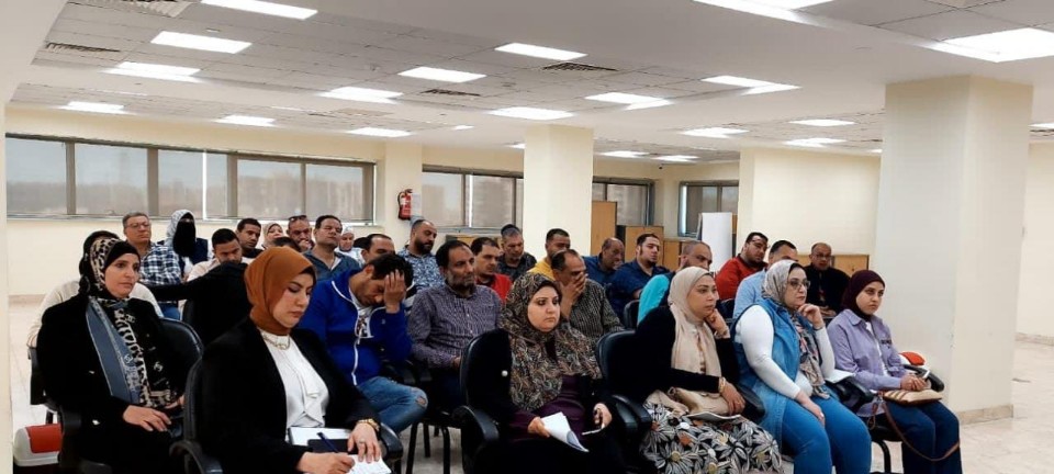 الحضور في الندوة الحضور في الندوة
