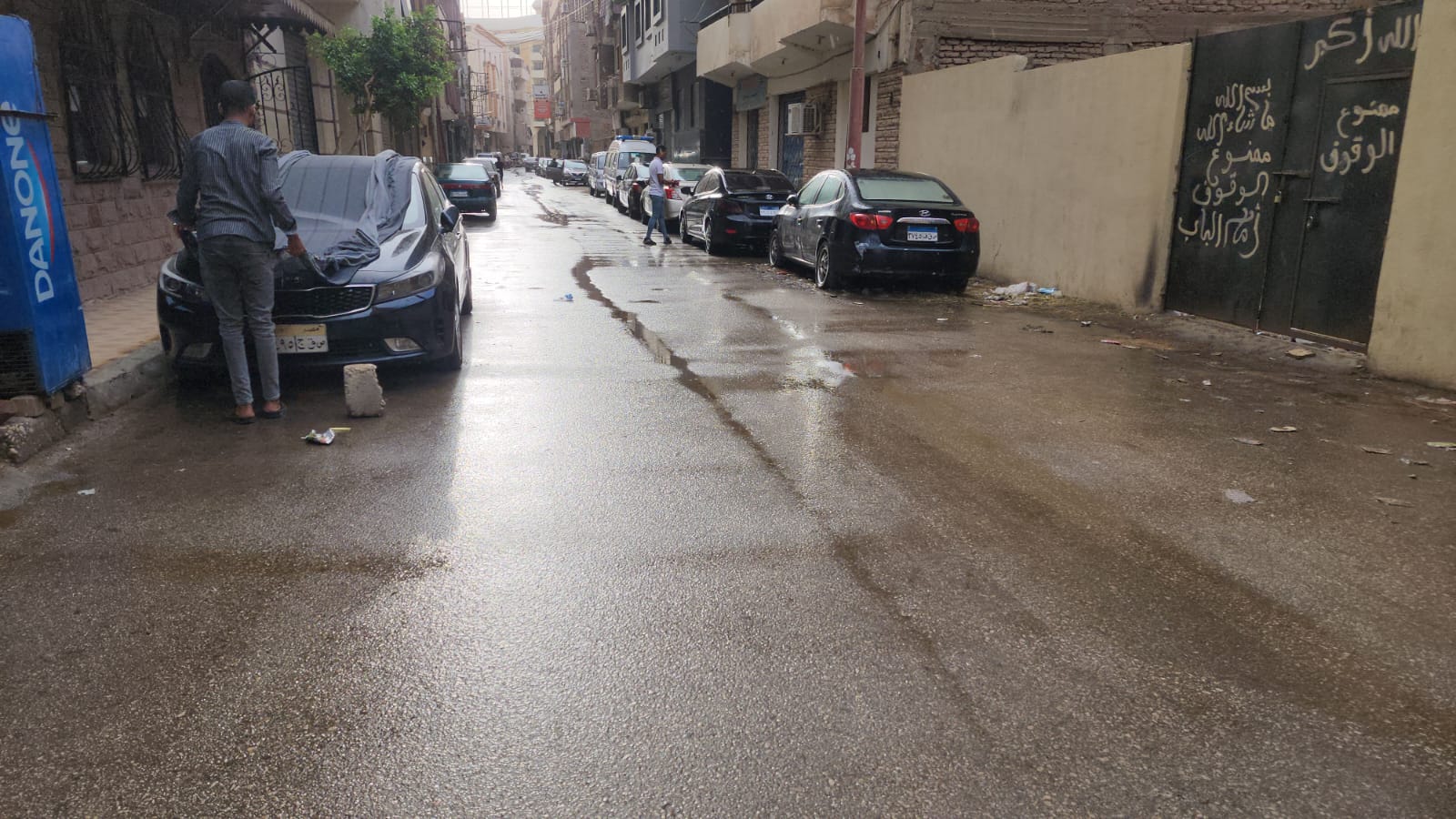  أمطار تهطل على شوارع مدينة الأقصر  (3)