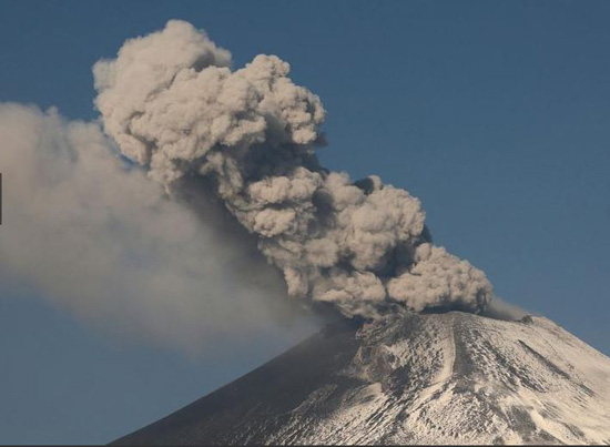 ثار بركان بوبوكاتيبيتل في المكسيك (9)