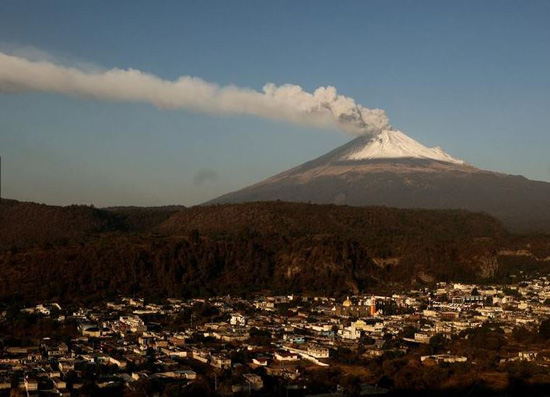 ثار بركان بوبوكاتيبيتل في المكسيك (4)