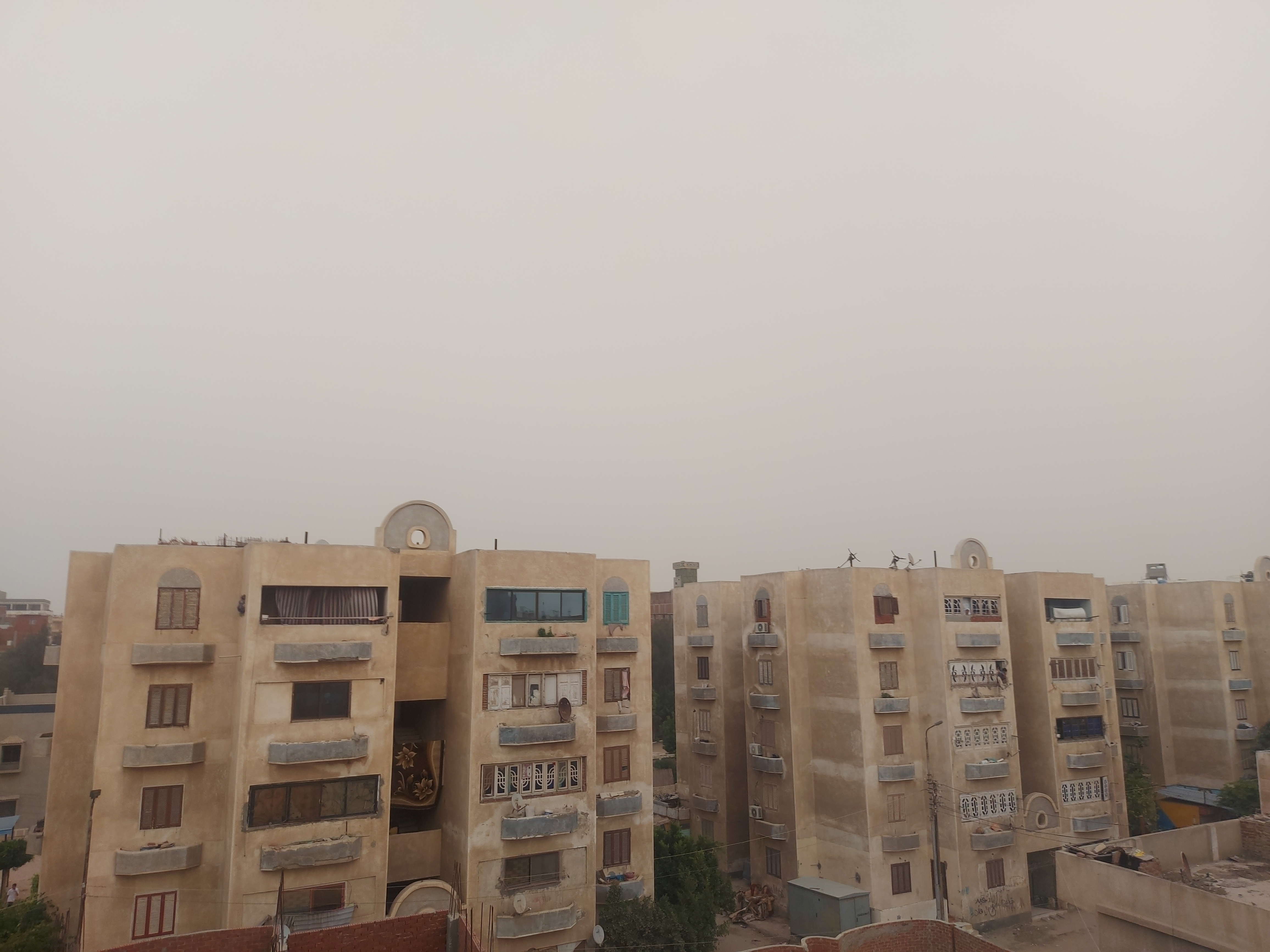 عاصفة ترابية تضرب محافظة الإسماعيلية  (5)