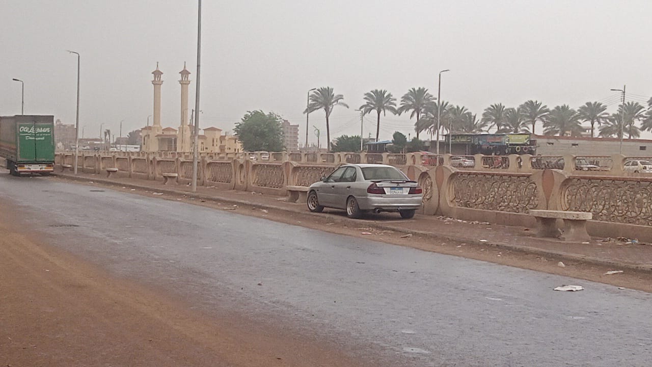 جانب من هطول الامطار بكفر الشيخ