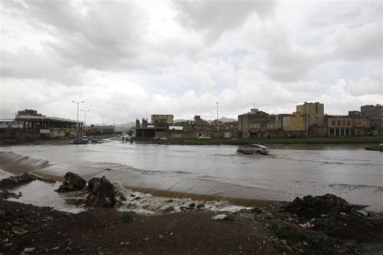غرق شوارع صنعاء   (5)