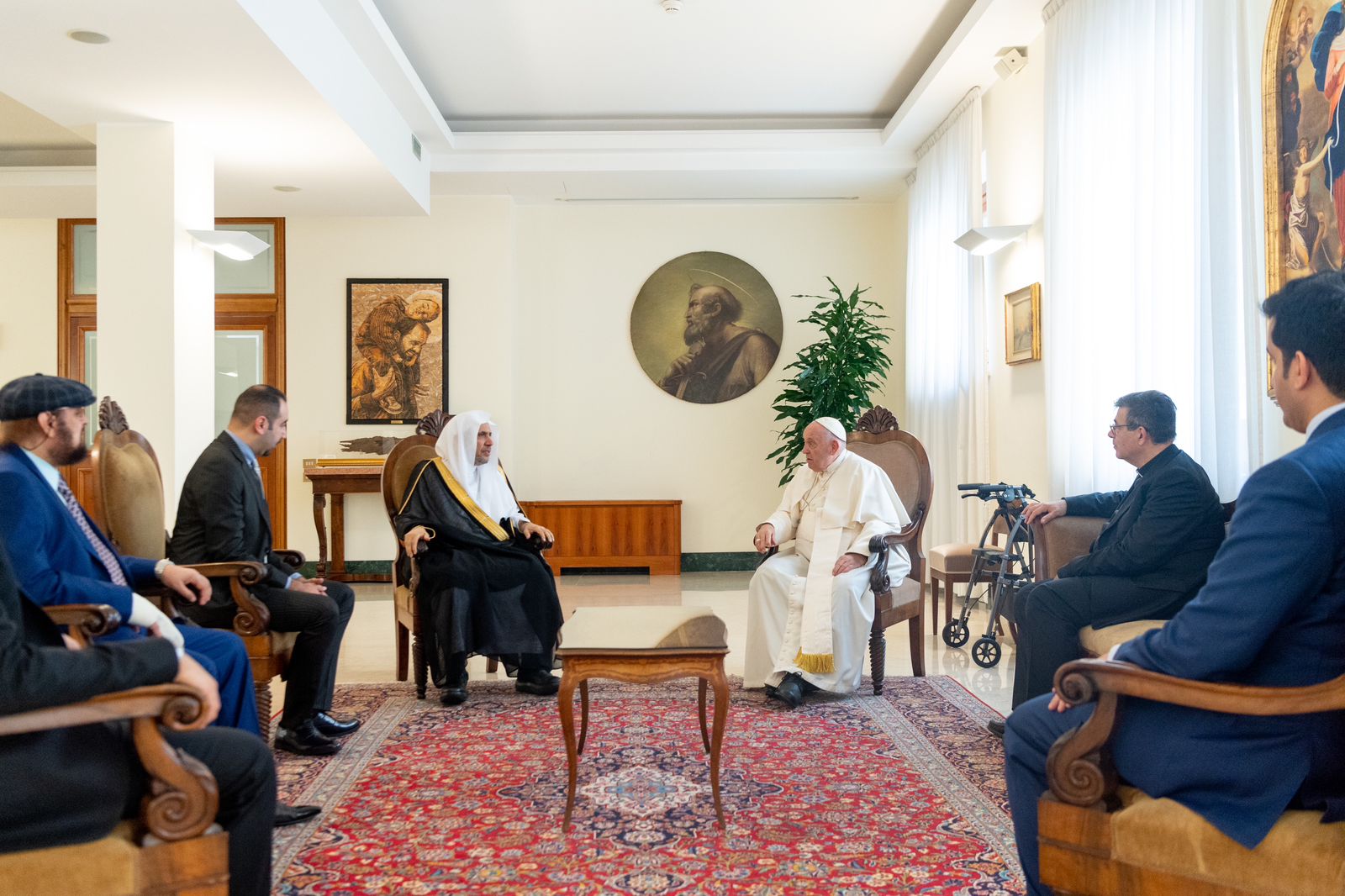 بابا الفاتيكان يستضيف أمين عام رابطة العالم الإسلامي  (4)