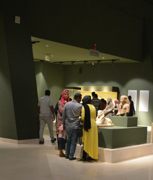 المتحف قبلة الزائرين (4)
