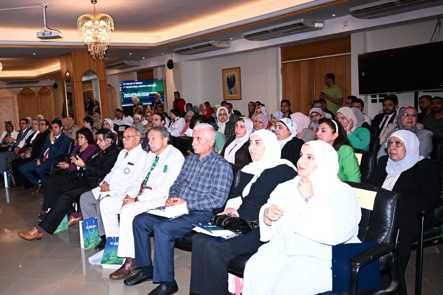 كلية التمريض جامعة مصر للعلوم تنظم المؤتمر العلمى الأول (1)