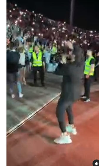 377028-تامر-حسنى-خلال-الحفل