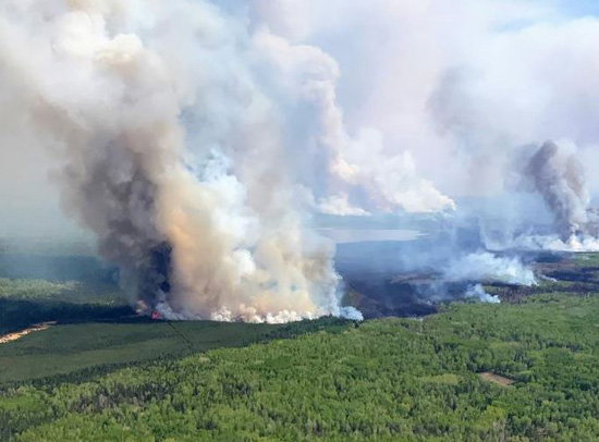 حرائق غابات كندا (9)