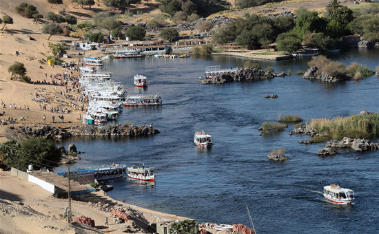 زيارة الوفود السياحية لقرية غرب سهيل (9)