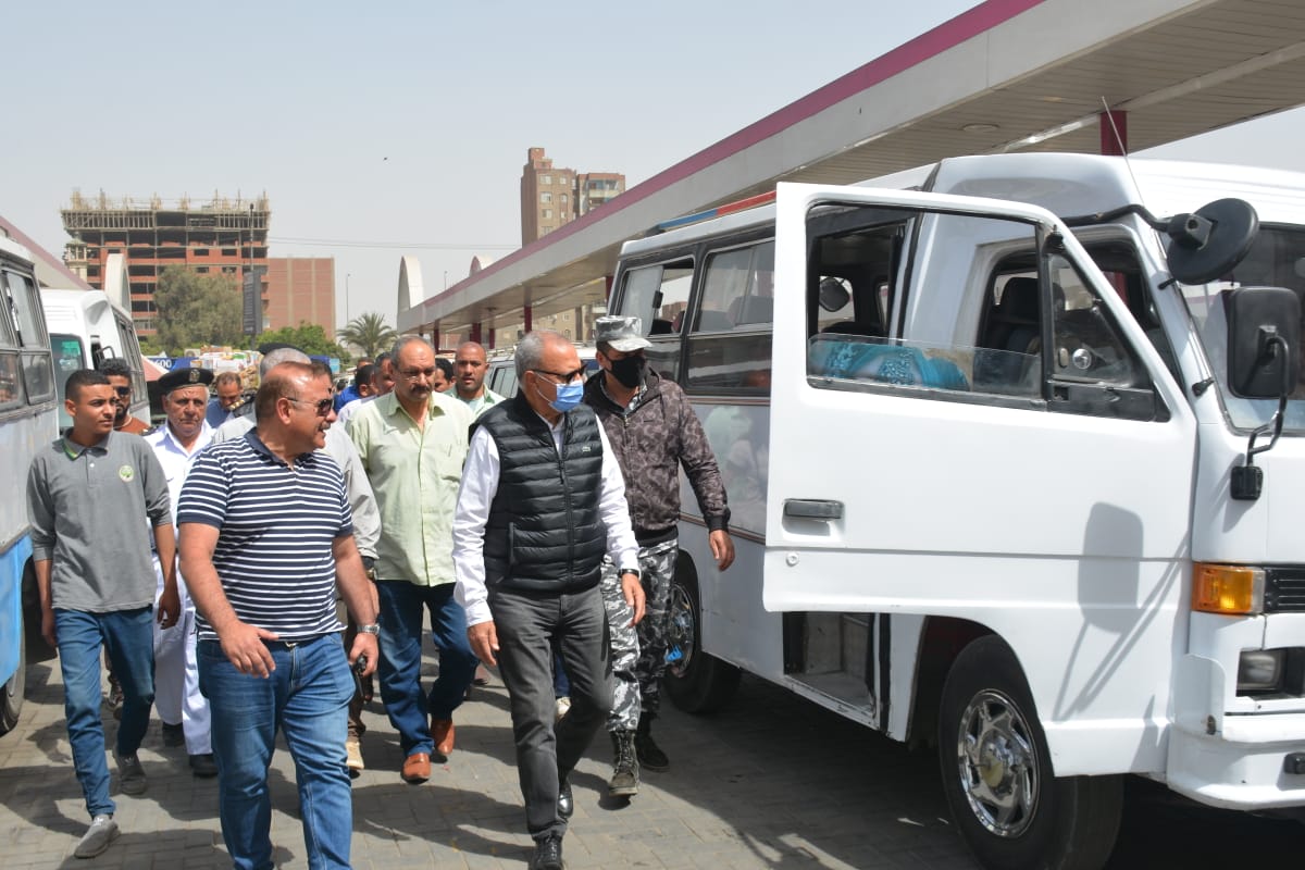 جولة على مواقف سيارات الأجرة بمدن المحافظة (5)