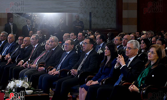 رئيس-الوزراء-يشهد-فعاليات-إطلاق-الاستراتيجية-القٌطرية-الجديدة-بين-مصر-ومجموعة-البنك-الدولى-(3)
