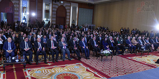 رئيس-الوزراء-يشهد-فعاليات-إطلاق-الاستراتيجية-القٌطرية-الجديدة-بين-مصر-ومجموعة-البنك-الدولى-(6)