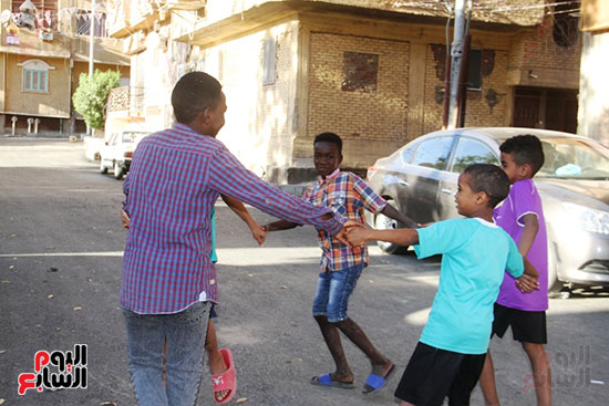 أطفال-السودان-يلعبون-فى-شوارع-أسوان-(4)