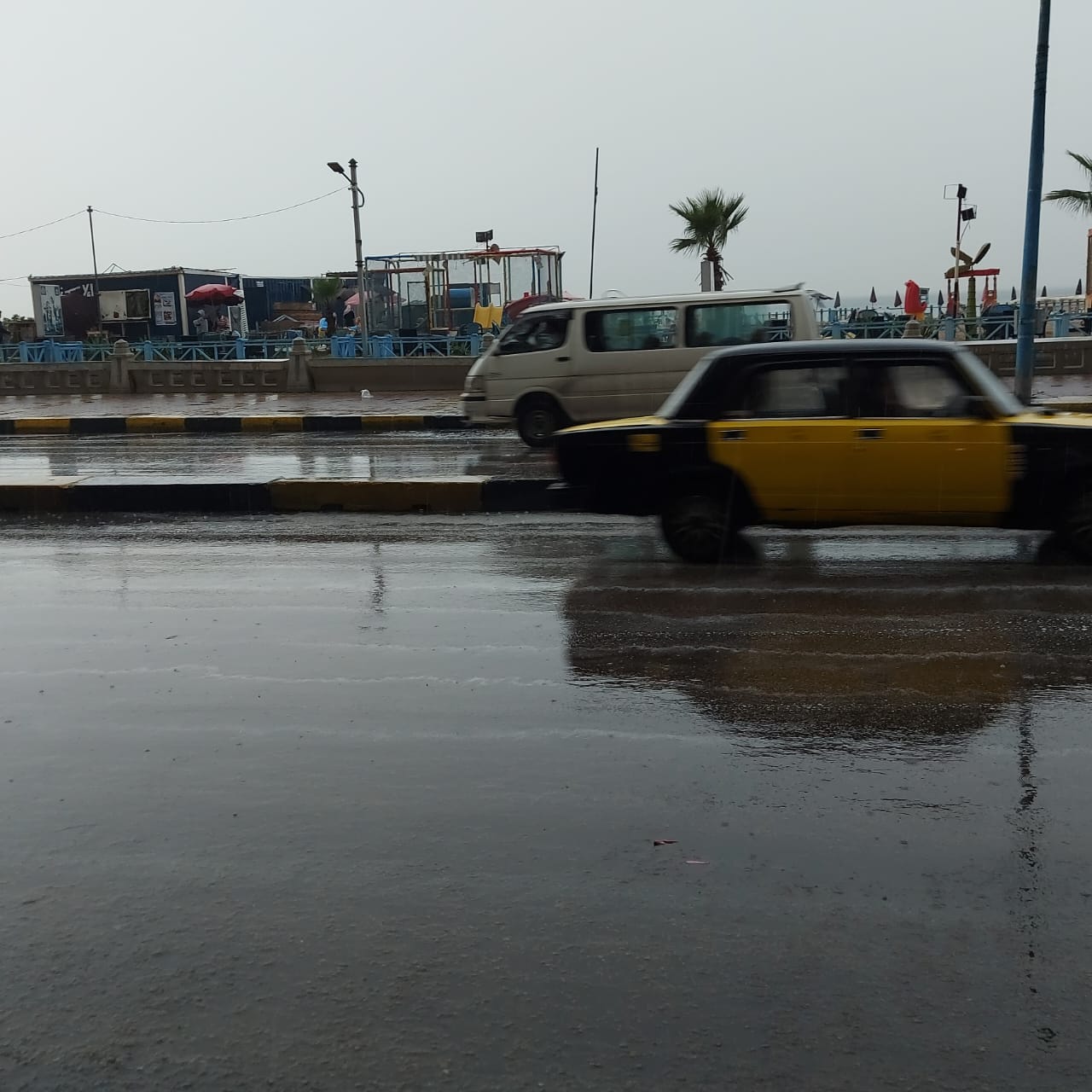 لأول مرة فى يونيو.. هطول أمطار غزيرة بالإسكندرية مع نشاط فى حركة الرياح (3)