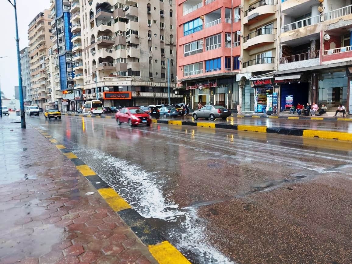هطول أمطار غزيرة شرق الإسكندرية مع نشاط فى حركة الرياح (7)