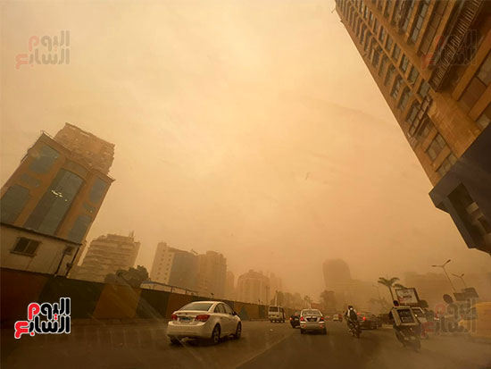 عاصفة ترابية (1)