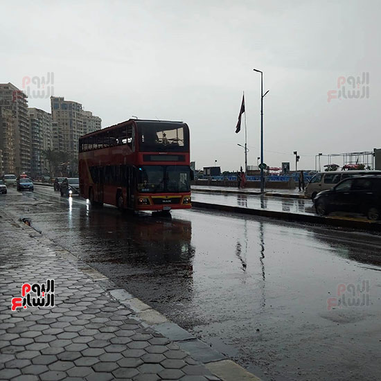 أمطار غزيرة بالإسكندرية مع نشاط فى حركة الرياح (3)