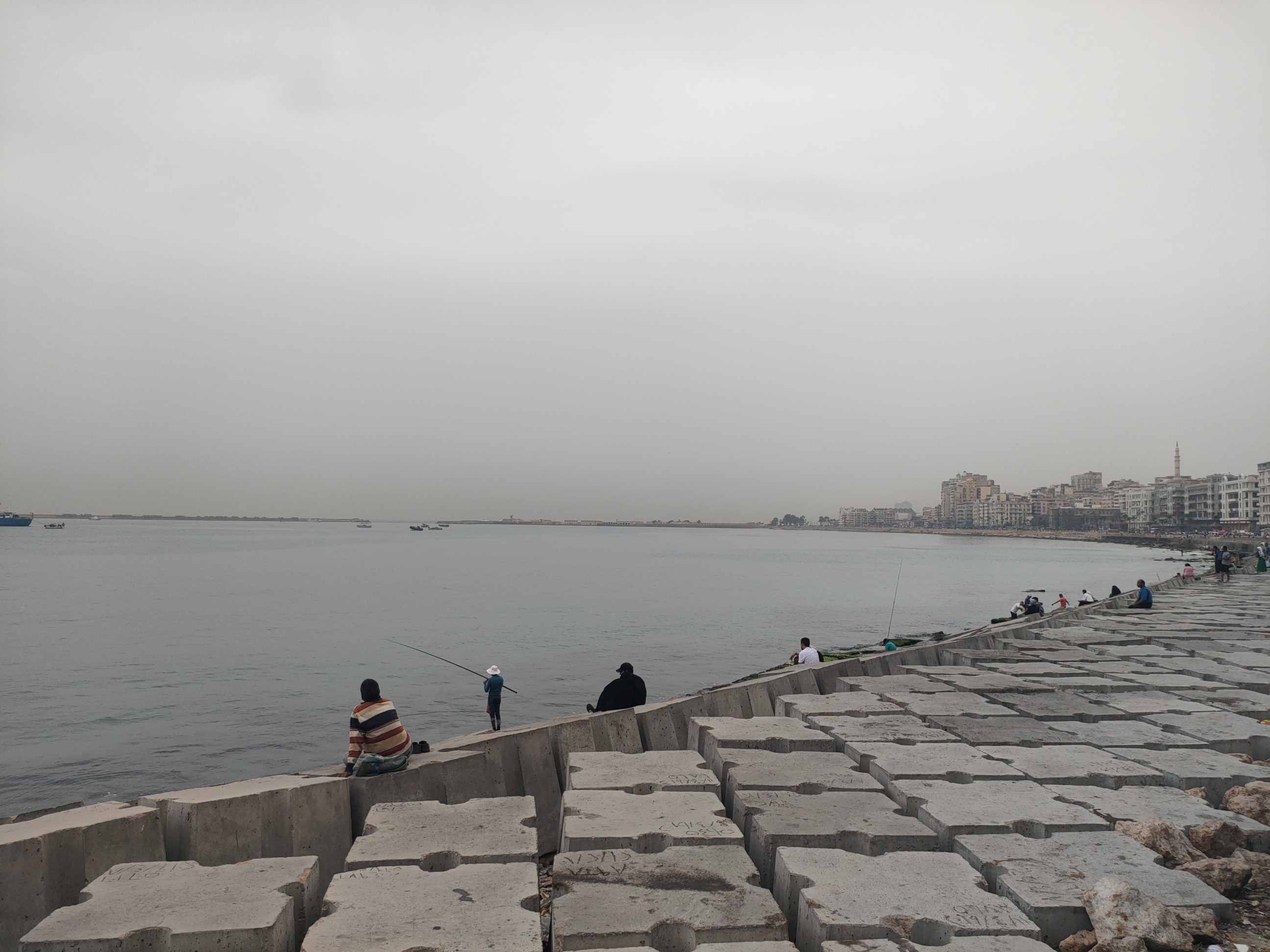 طقس الإسكندرية اليوم متقلب وأمطار خفيفة