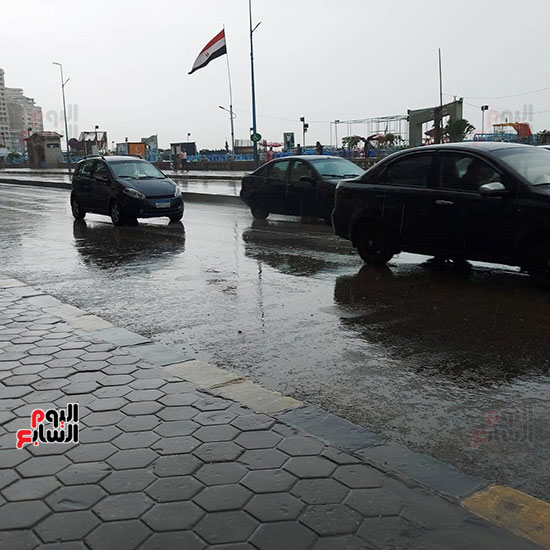 أمطار غزيرة بالإسكندرية مع نشاط فى حركة الرياح (19)
