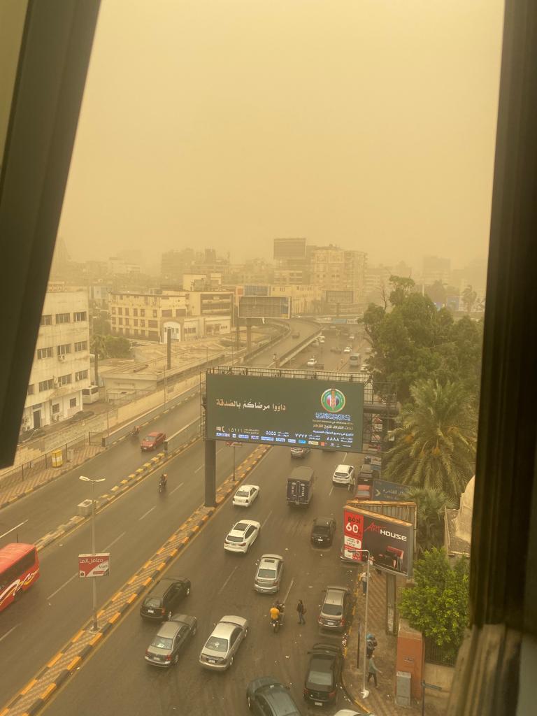عاصفة ترابية فى شوارع الجيزة (2)