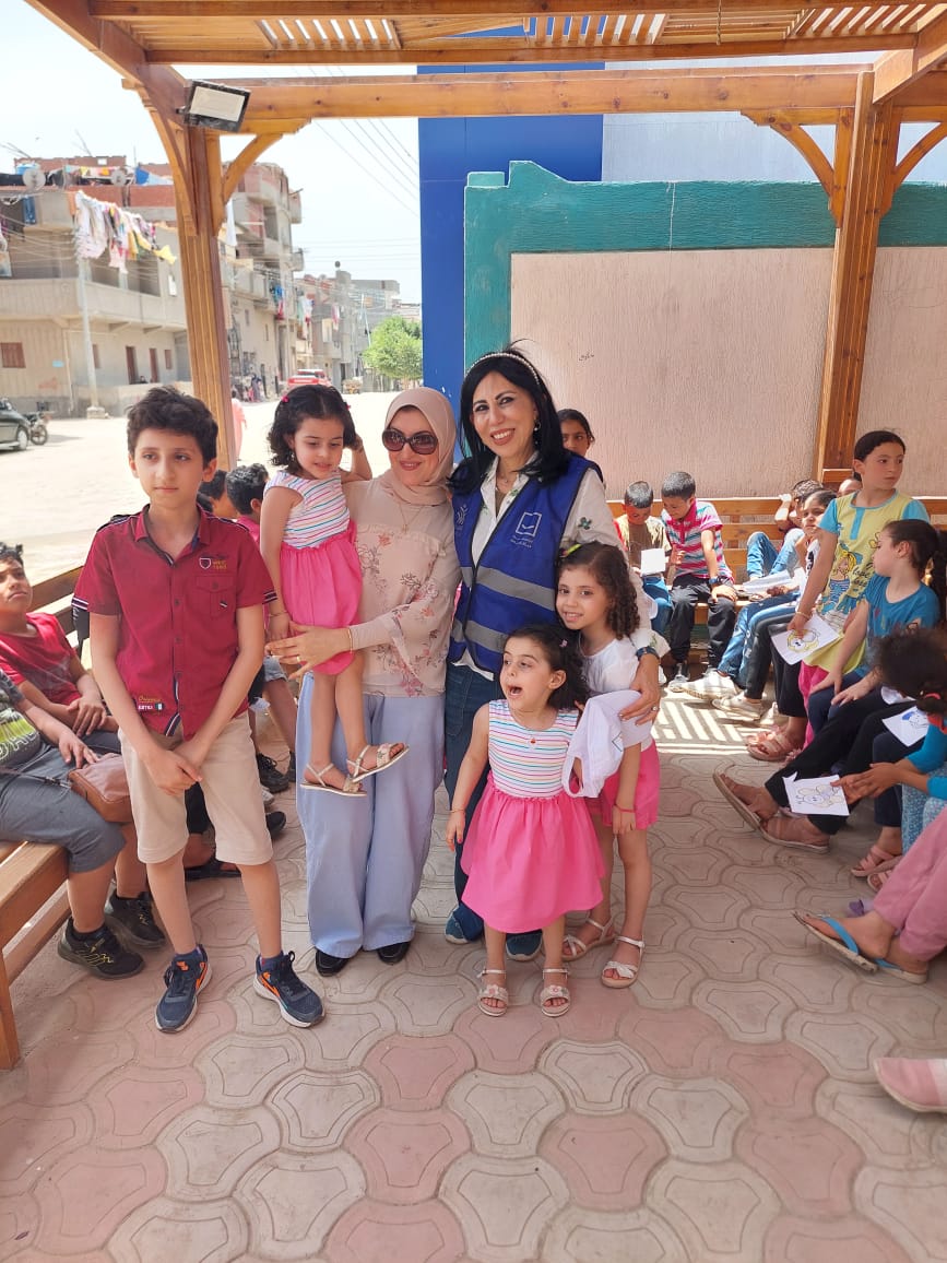 الكاتبة سماح أبو بكر عزت تلتقى مع الأطفال