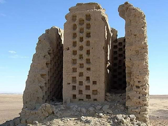 برج-الحمام-الوحيد-الباقى-من-العصر-اليوناني-في-الوادي-الجديد-(3)