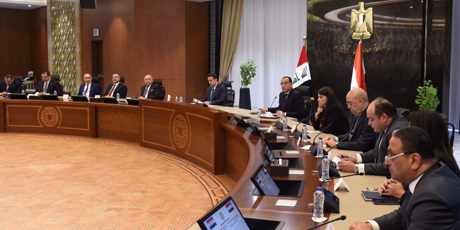 اجتماع رئيسا وزراء مصر والعراق (2)