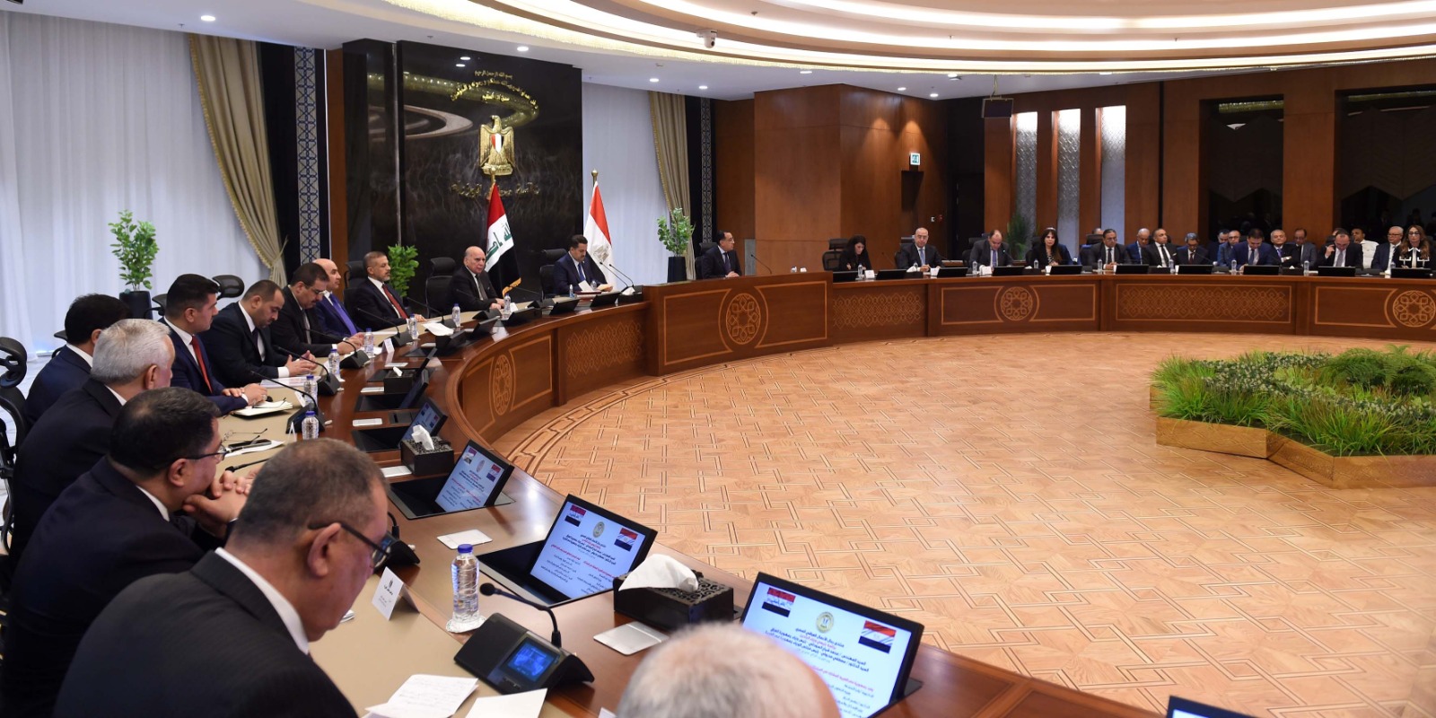 اجتماع رئيسا وزراء مصر والعراق (4)