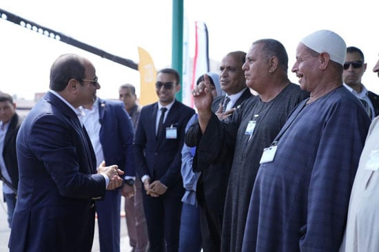 الرئيس السيسى يصل قرية الأبعادية بالبحيرة لافتتاح عدد من مشروعات حياة كريمة (19)