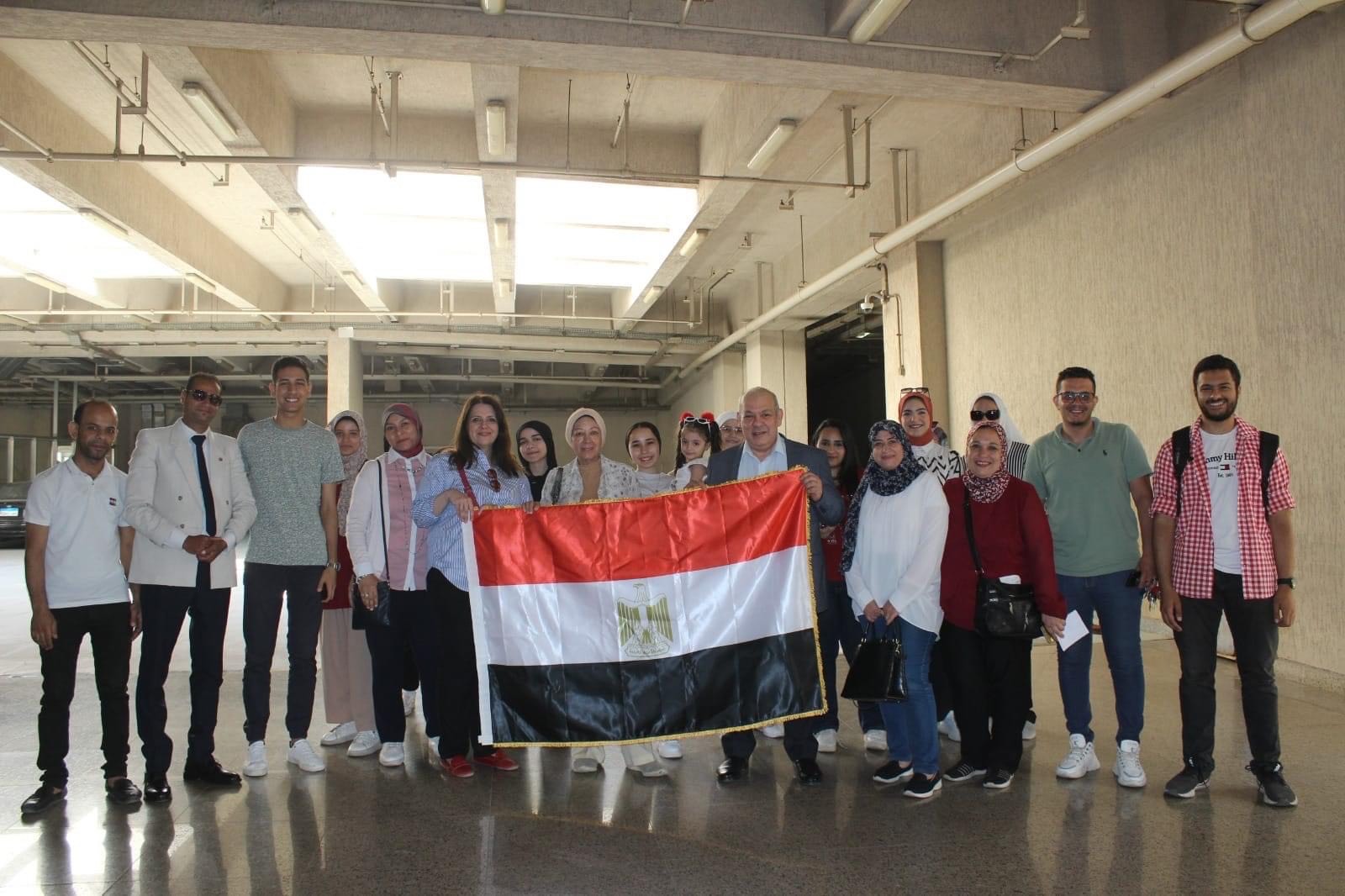 عميد أسنان القاهرة يطلق حملة بالكلية لزيارة المشروعات القومية وتعريف الطلاب بإنجازات الجمهورية الجديدة 2