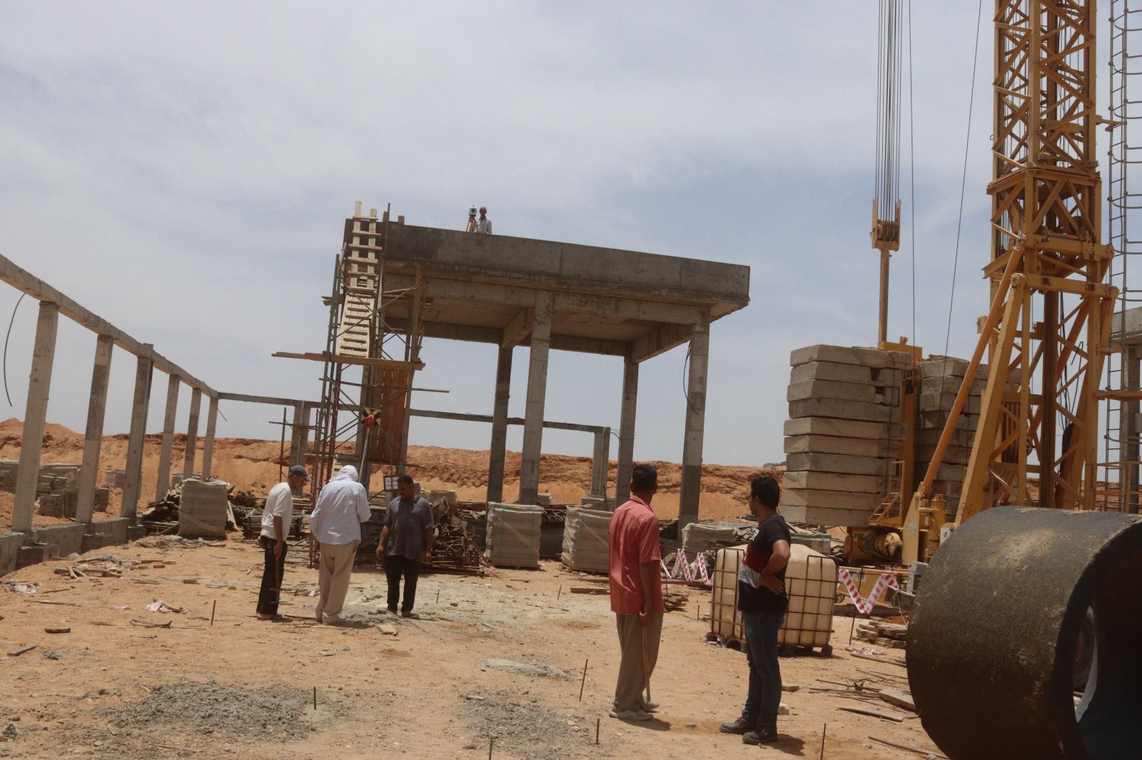 مشروعات تطوير بالعاشر