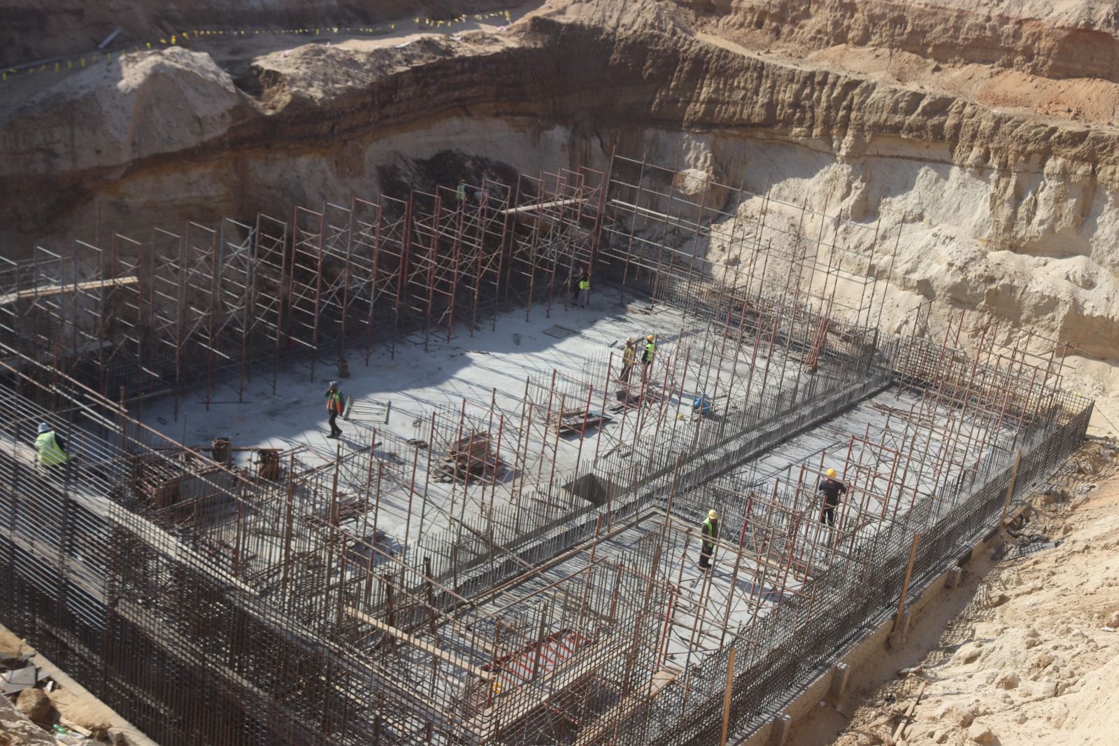 مشروعات بمدينة العاشر من رمضان