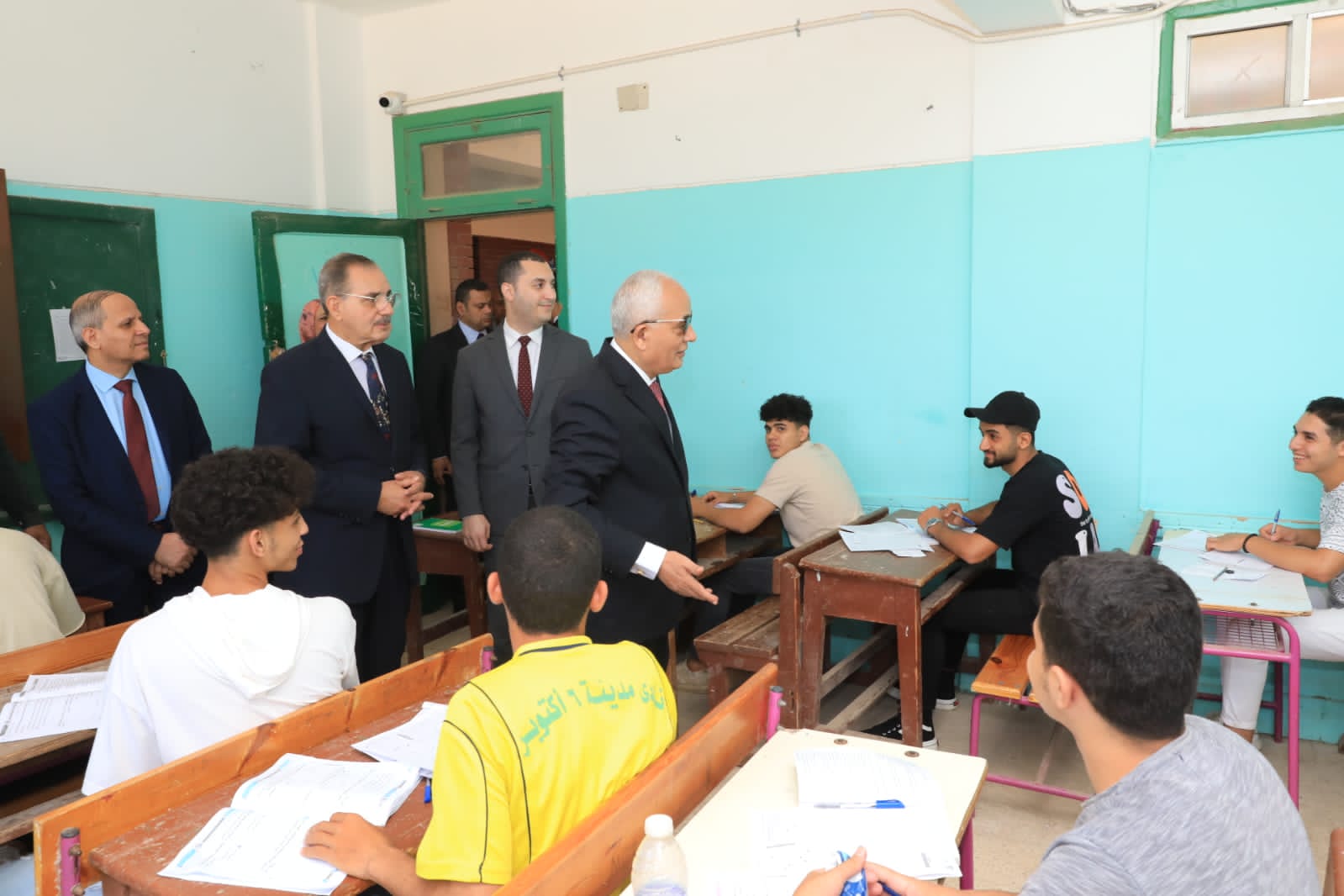 وزير التعليم يتفقد لجان امتحانات الثانوية (16)