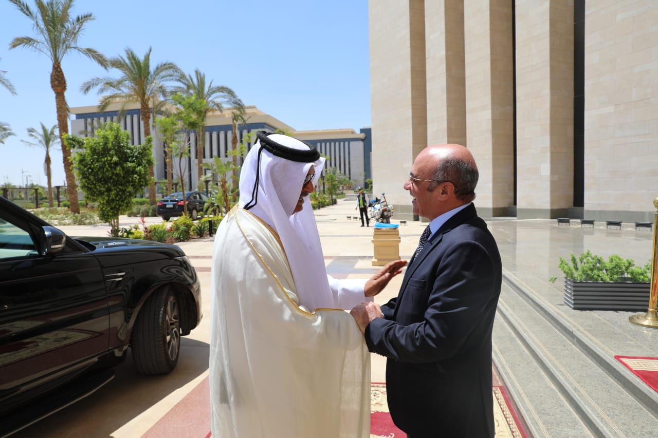 لقاء وزير العدل (4)