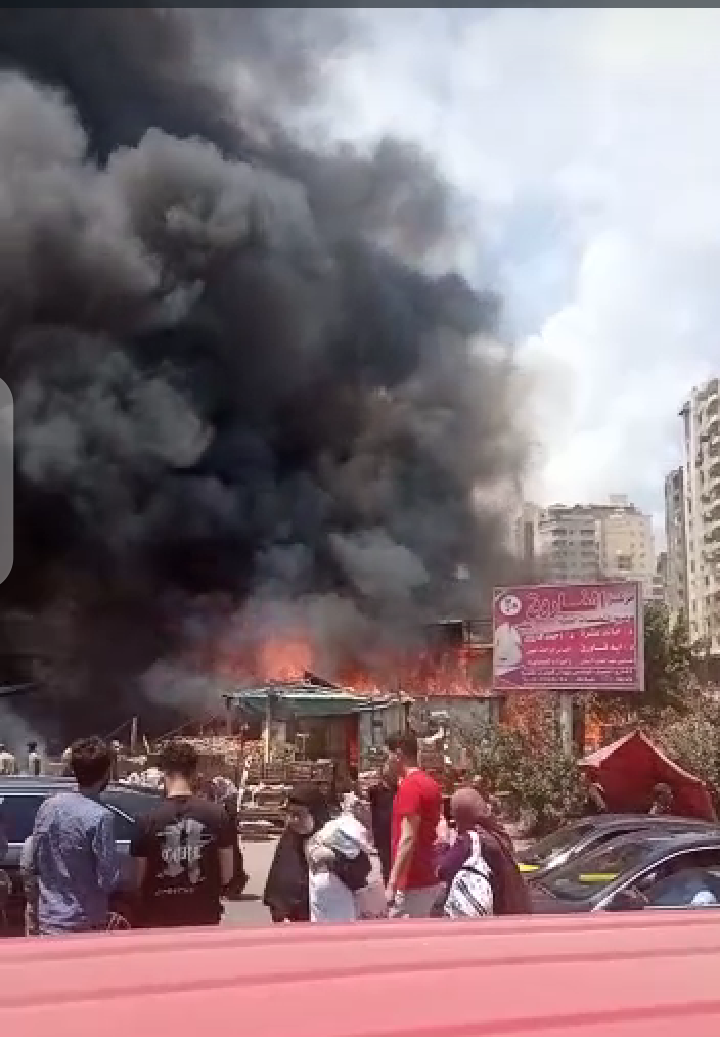الدفع بسيارات الحماية المدنية للسيطرة علي حريق في الاسكندرية