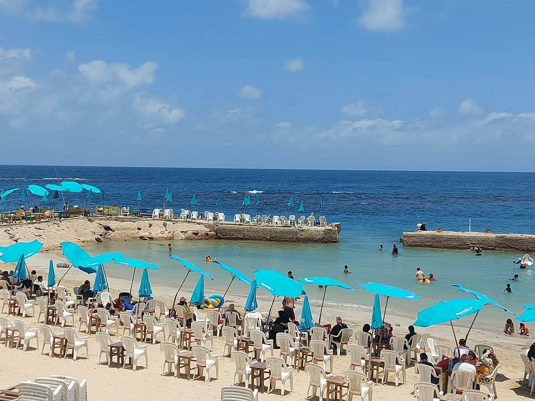 شواطئ الاسكندرية امنة مع تواجد منظومة الانقاذ (6)